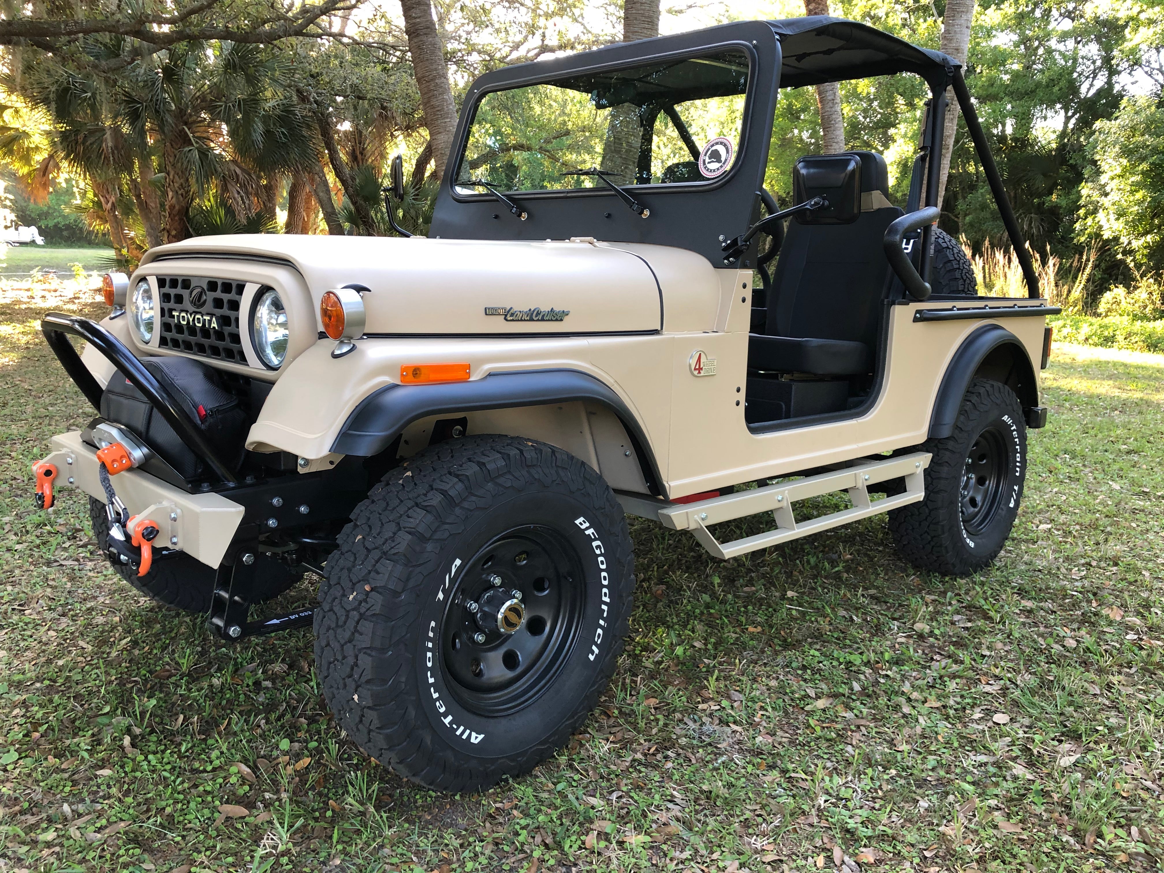 MAHINDRA ROXOR TUB GUARDS
