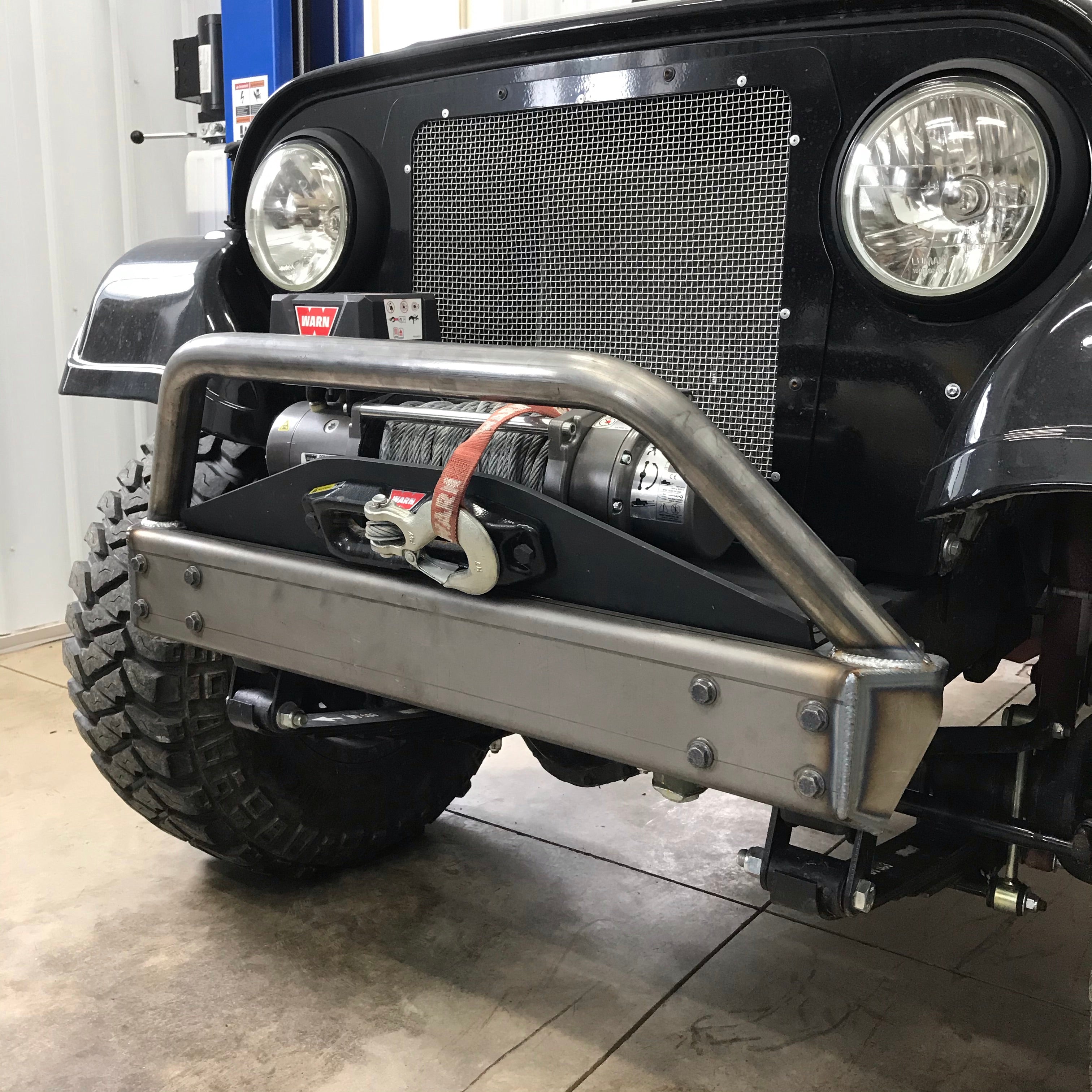 ROXOR STUMPY BUMPER WITH BULLBAR- 36" WIDE