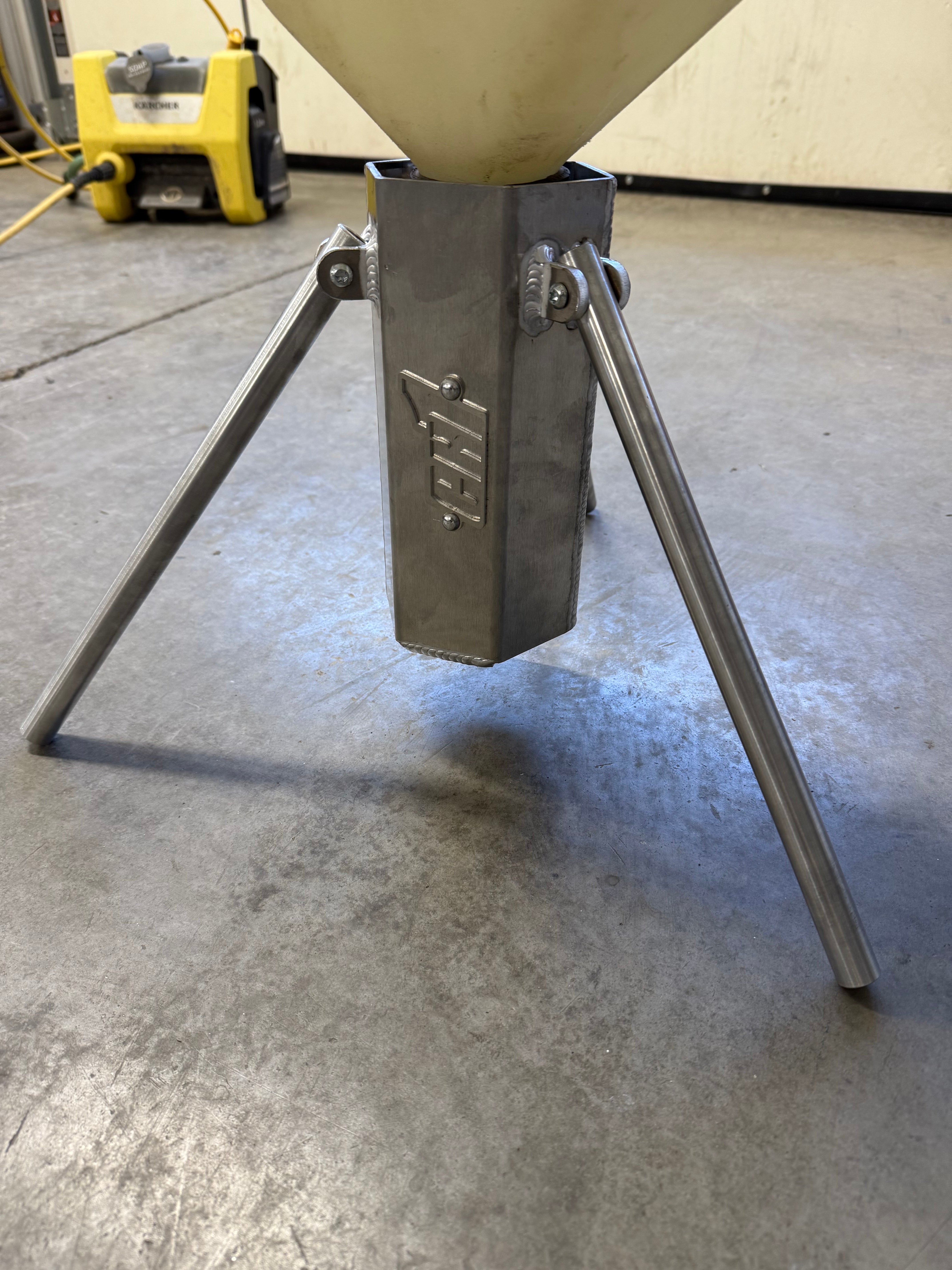 IMS DUMP CAN STAND
